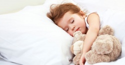 Лечение “во сне” при множественном кариесе у ребенка
